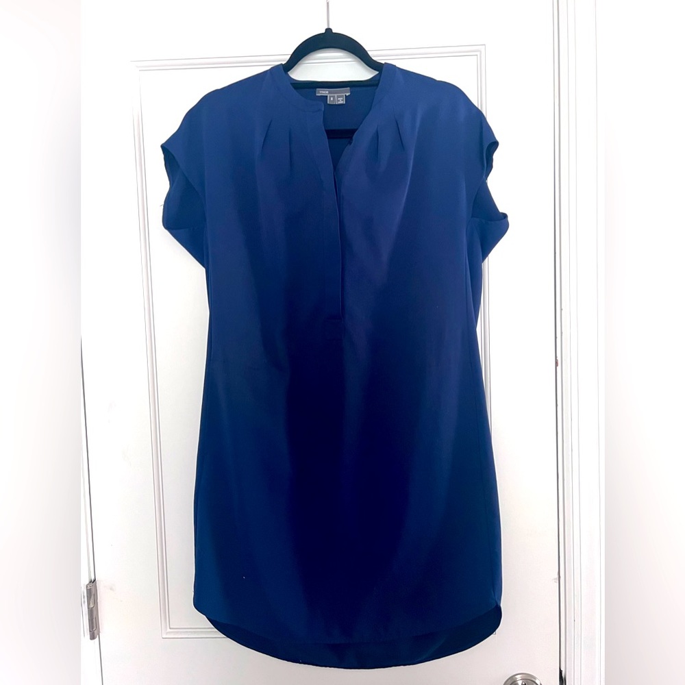 VINCE Navy Blue Short Sleeve Silky Dress. Size Small. Button On Top